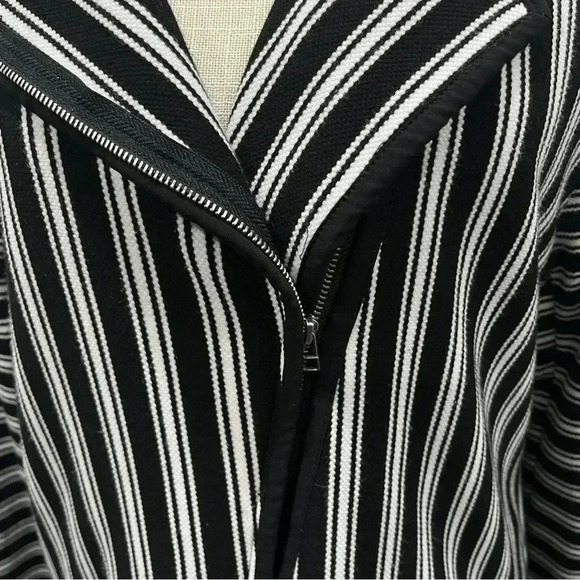 Sharon Young slant zip striped jacket, zip sleeves and zip pockets - Picture 5 of 11
